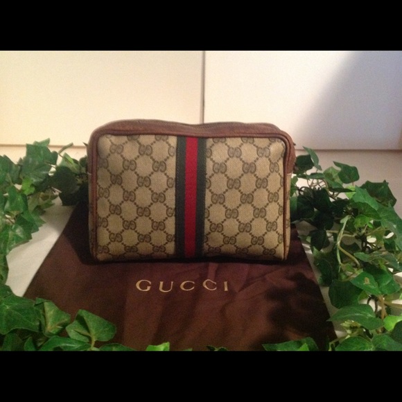 Gucci monogram clutch! - Picture 12 of 13